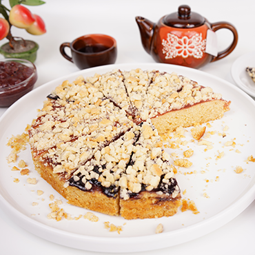 Almond Berries Crumble Cake