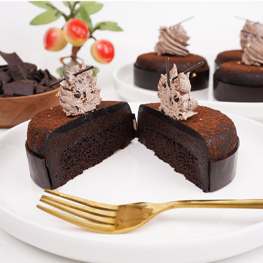 Chocolate Peanut Mousse Cake