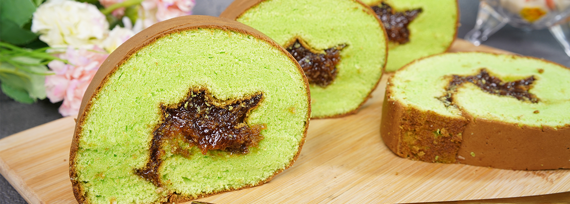 Coconut Pandan Roll Cake