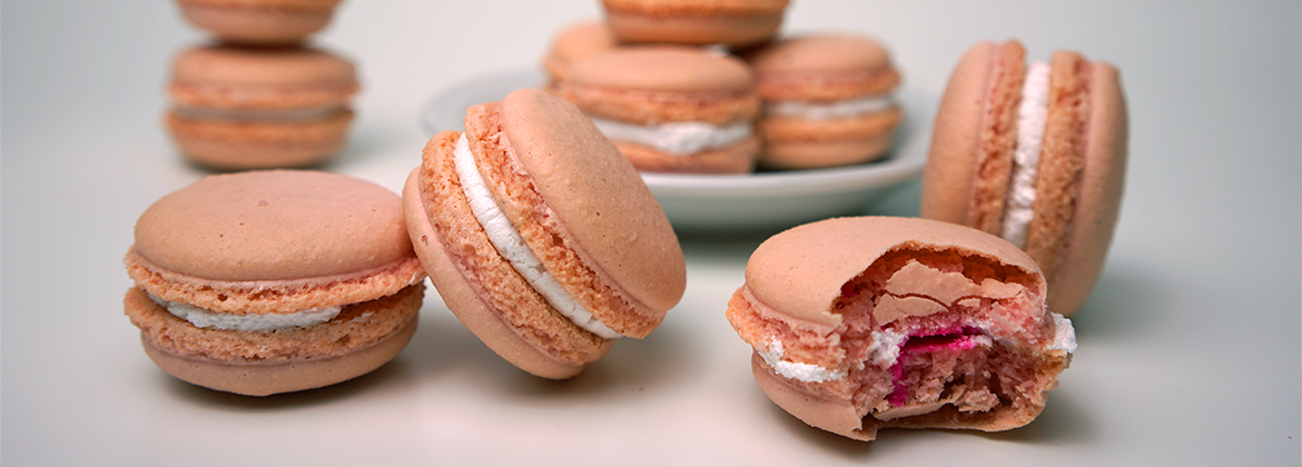Strawberry Macaroon